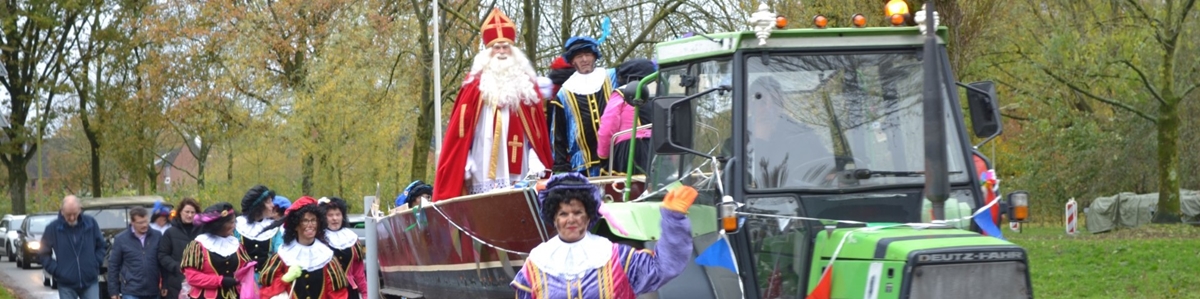 Hoera. Sinterklaas is weer in Hoogland. Timo heeft foto's gemaakt. 